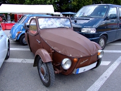 Velorex tříkolka – pronájem atrakcí Vinelan